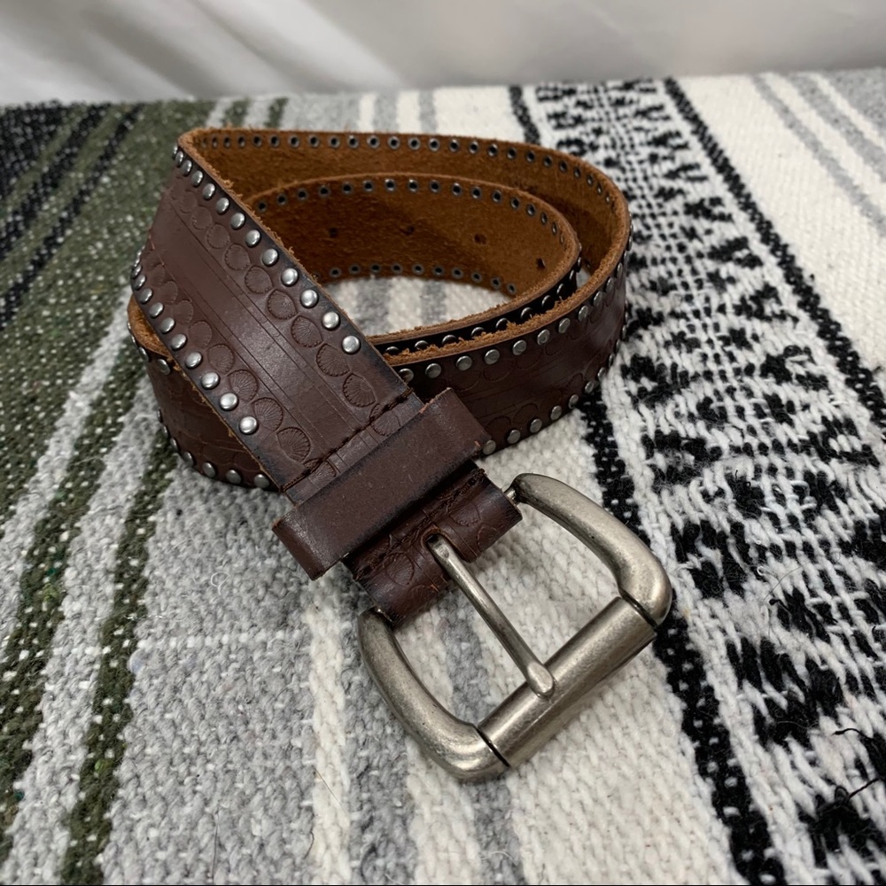 Leather belt w/stud detailing